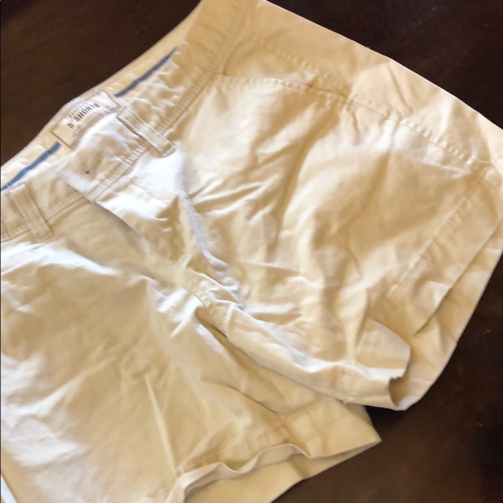 Khaki Old Navy shorts